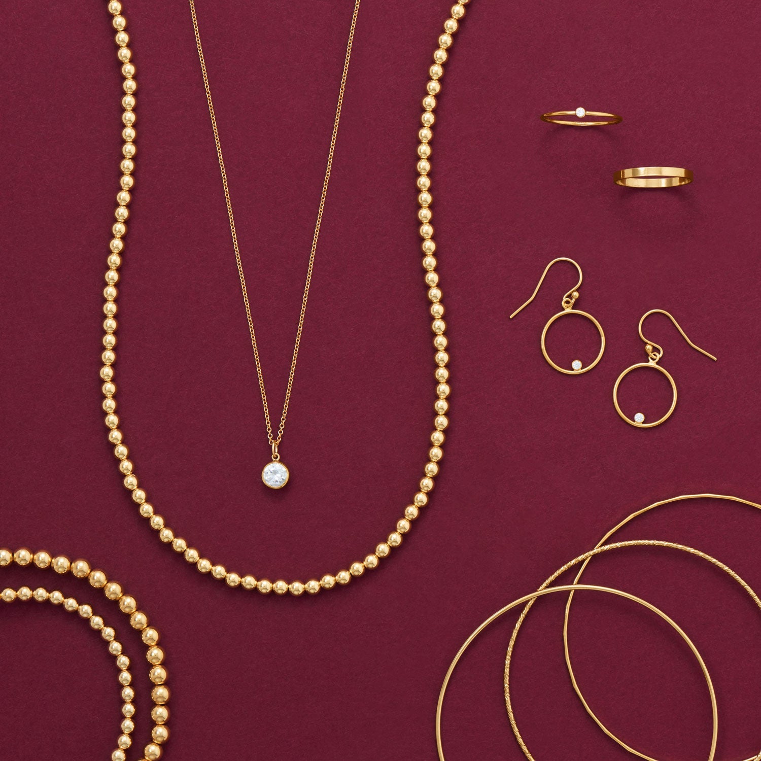 Anillo fino con circonita cúbica rellena de oro 14/20